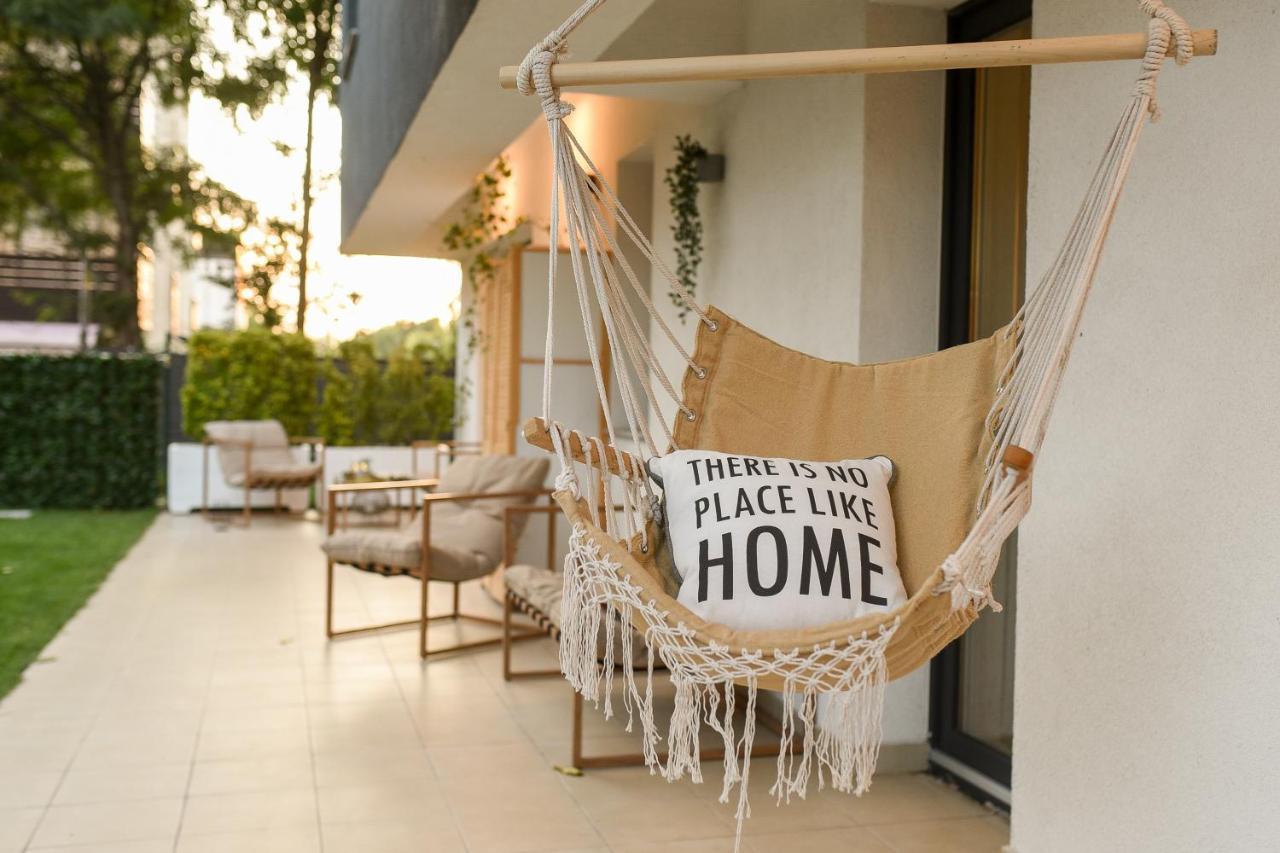 Vacation Feel - 2Br Apartment With Terrace & Private Parking In Baneasa Bukarest Eksteriør billede