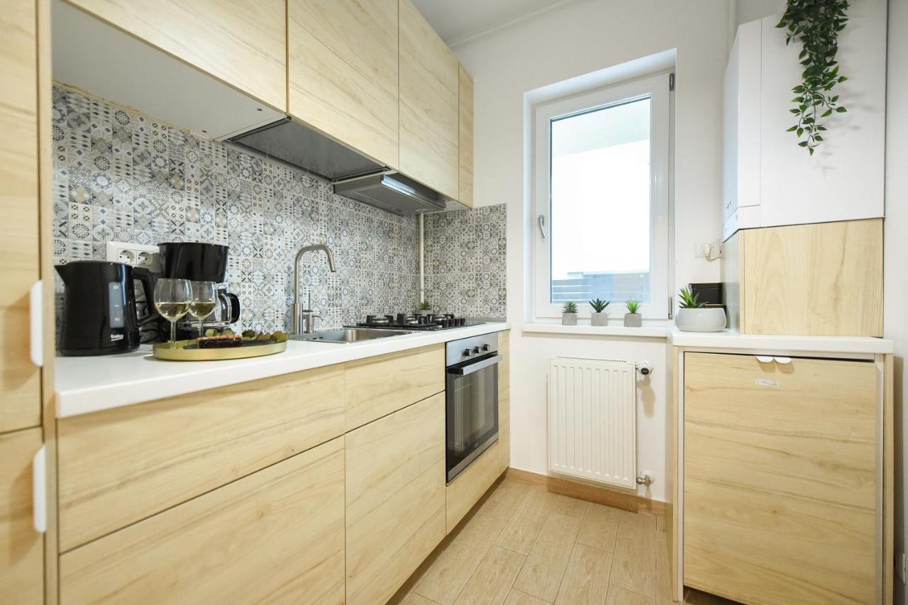 Vacation Feel - 2Br Apartment With Terrace & Private Parking In Baneasa Bukarest Eksteriør billede