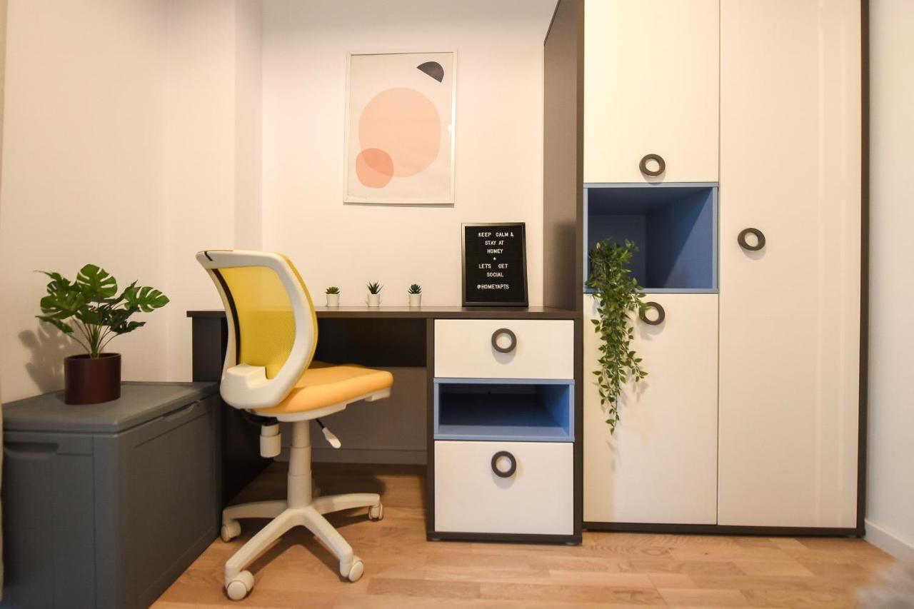 Vacation Feel - 2Br Apartment With Terrace & Private Parking In Baneasa Bukarest Eksteriør billede