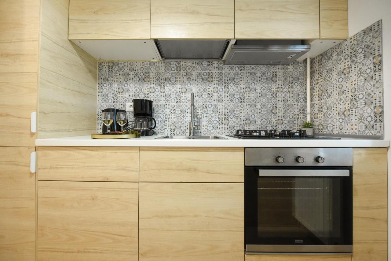 Vacation Feel - 2Br Apartment With Terrace & Private Parking In Baneasa Bukarest Eksteriør billede