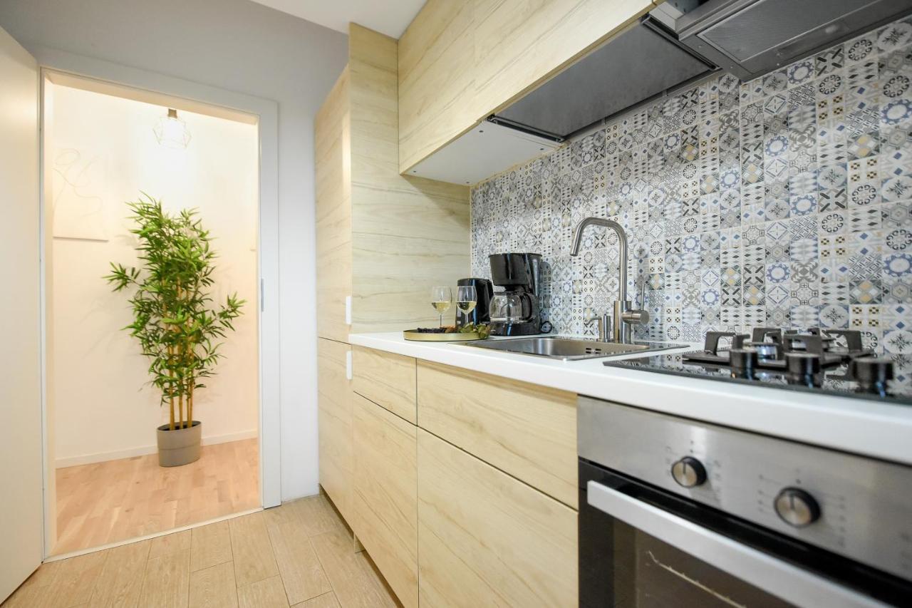 Vacation Feel - 2Br Apartment With Terrace & Private Parking In Baneasa Bukarest Eksteriør billede